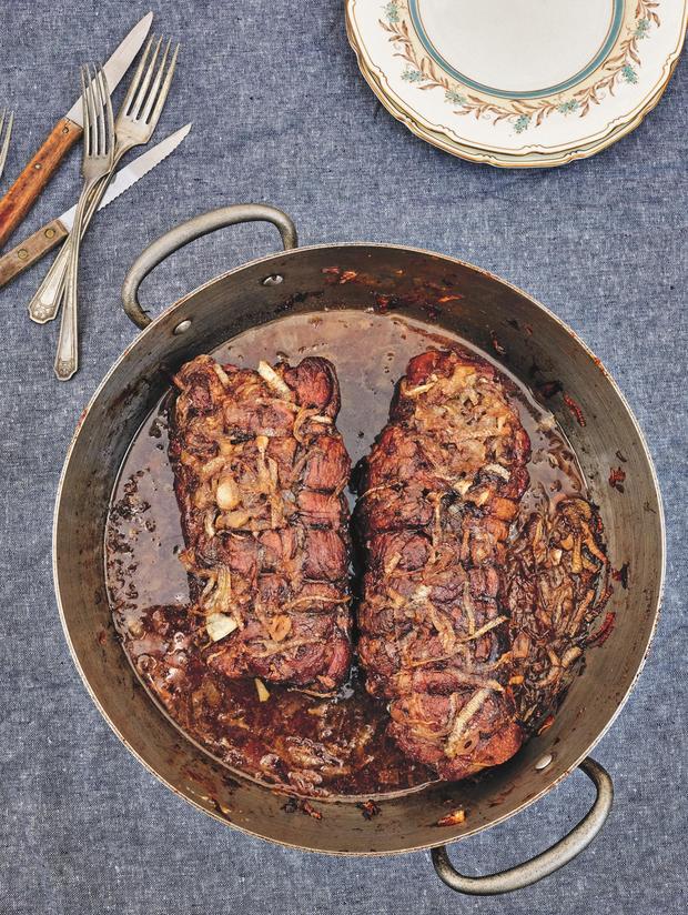 pork-roast-with-onion-thyme-gravy.jpg 
