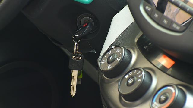 Car-Thefts-Keys-In-Ignition.jpg 