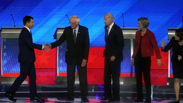 Democratic Presidential Candidates Debate In New Hampshire Ahead Of First Primary Contest 