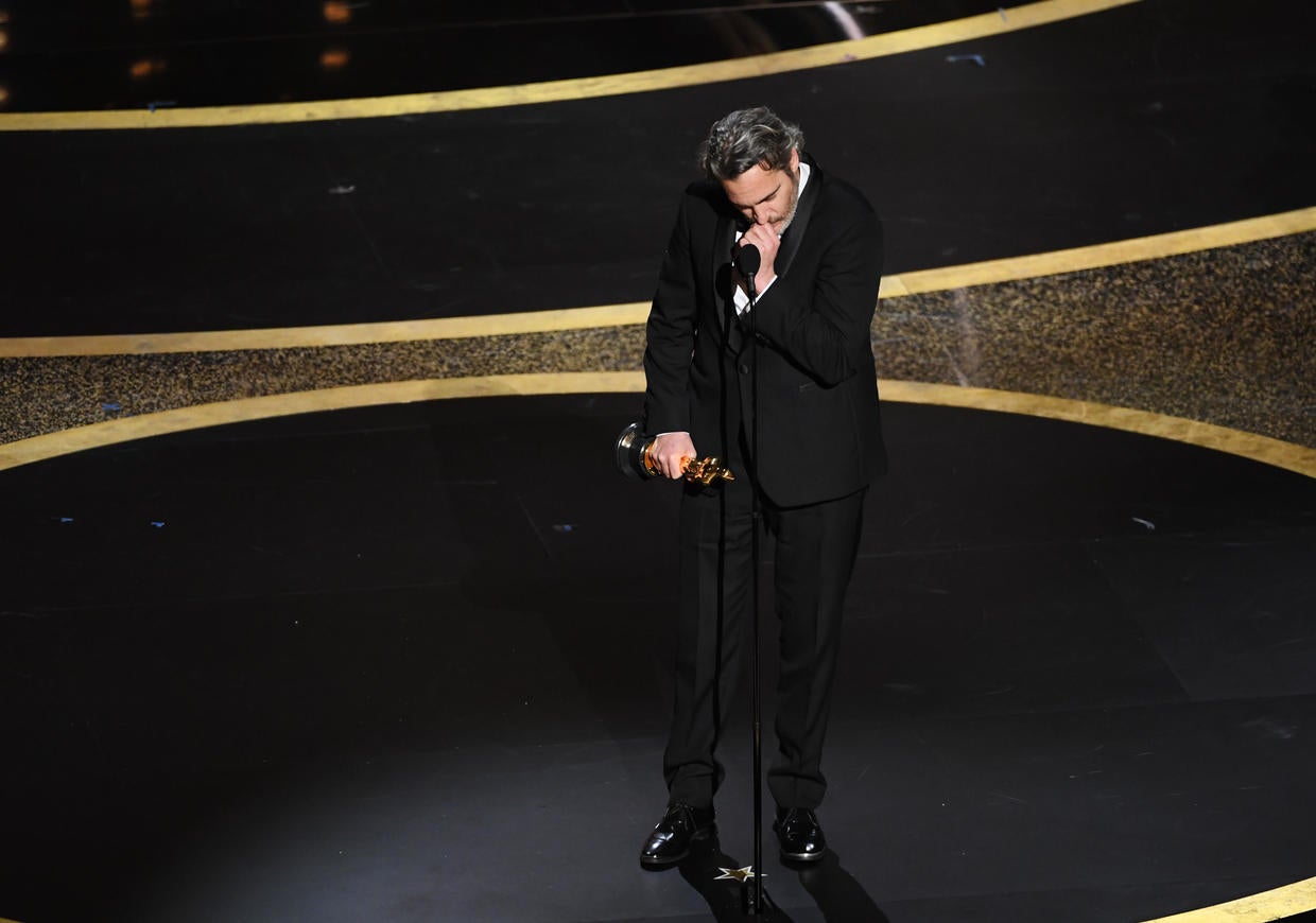 Oscars 2020 Joaquin Phoenix Wins Best Actor For Joker At Academy Awards Delivers Powerful 5349