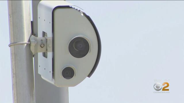 red-light-or-speed-camera.jpg 