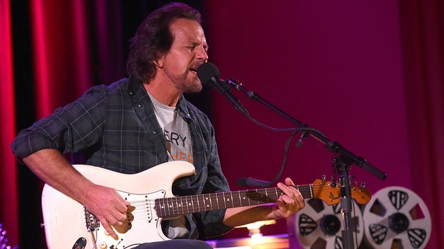 eddie-vedder-pearl-jam-.jpg 
