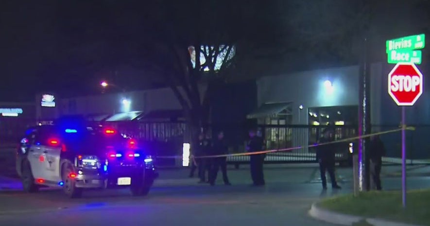 Man Dies After Being Shot Then Crashing In Fort Worth - CBS Texas