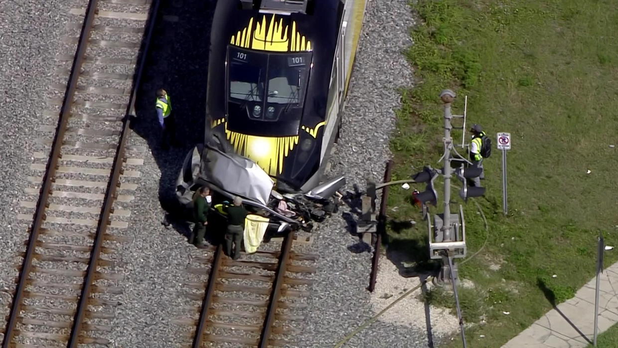 Brightline Train Slams Into Vehicle In Pompano Beach; One Dead CBS Miami