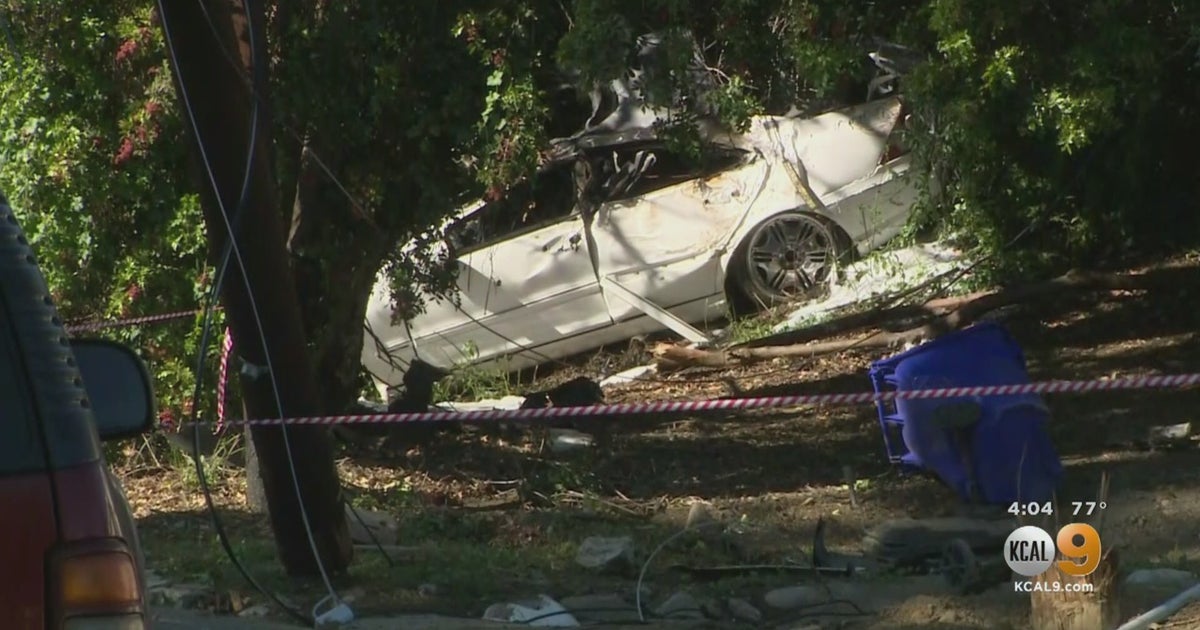 Pursuit Suspect Dies After Car Crashes Into Pole, Catches Fire - CBS ...