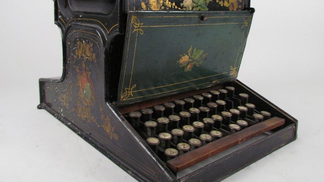 sholes-and-glidden-typewriter-smithsonian-national-museum-of-american-history-promo.jpg 