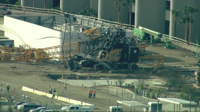 full-crane-collapse.jpg 