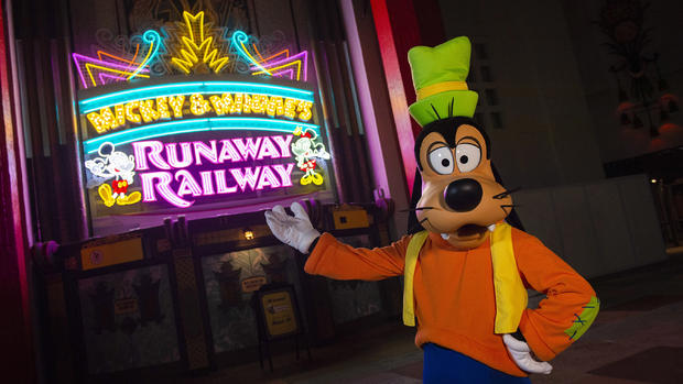 Mickey &amp; Minnie's Runaway Railway Marquee 