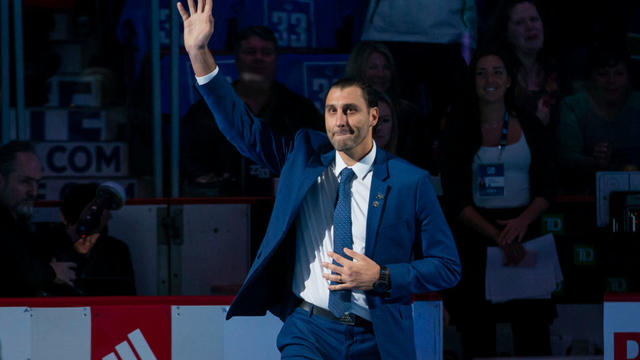 Roberto Luongo close to watching his jersey raised in the rafters