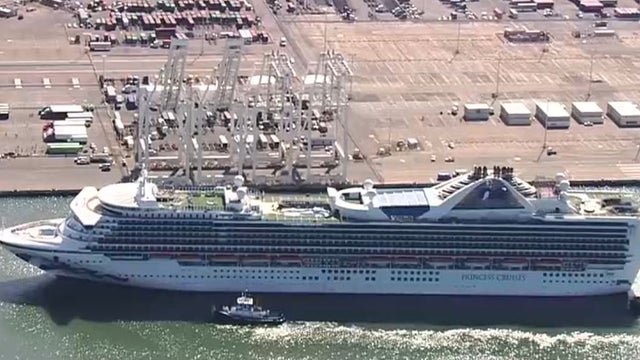 oakland-cruise-ship.jpg 