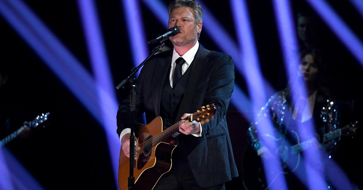 Coronavirus Update Blake Shelton Postpones Pepsi Center Stop On(01)