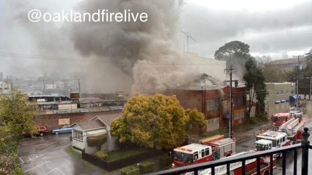 oakland-fire-oakland-firefighters-photo.jpg 