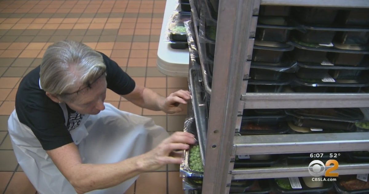 Project Angel Food Pleas For Volunteers, Donations During Coronavirus Pandemic CBS Los Angeles