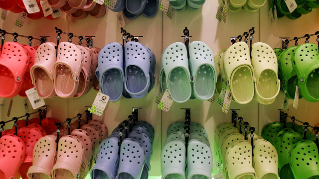 crocs.png 