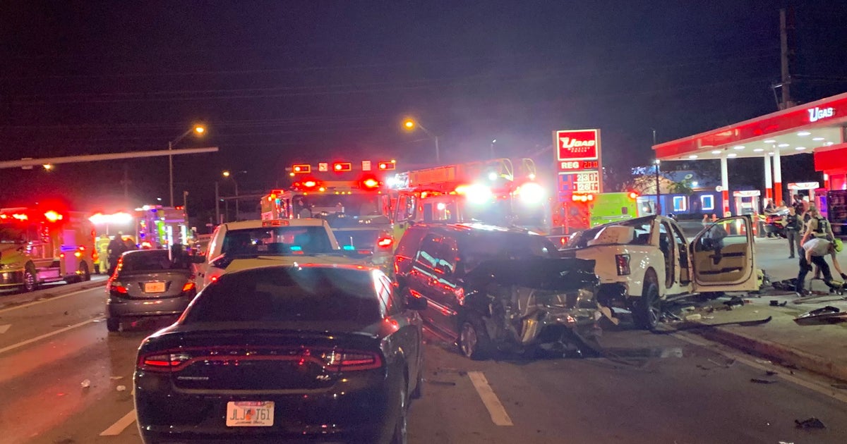 6 Injured In OpaLocka Crash Involving 9 Vehicles, Including Fire