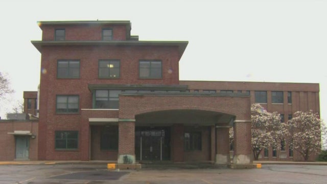 vacanthospital.jpg 