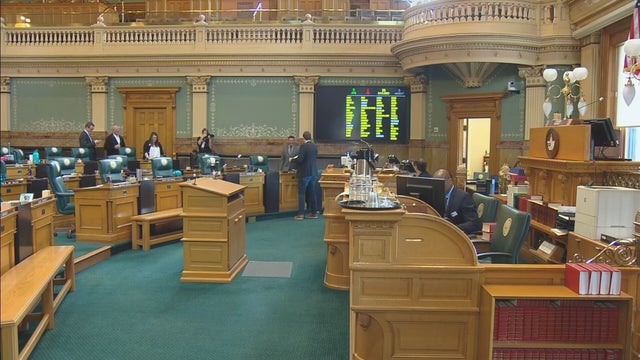 STATE LEGISLATURE SUSPENDED 6PKG.transfer_frame_641