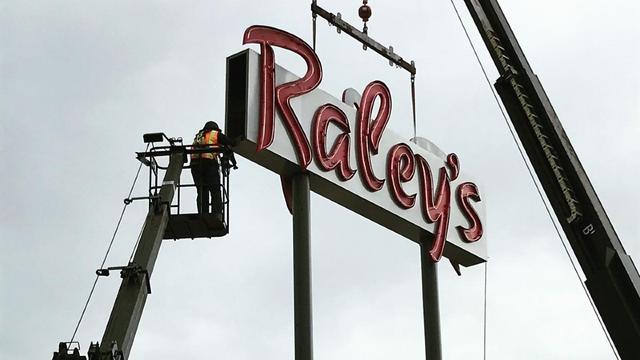 raleys-sign.jpg 