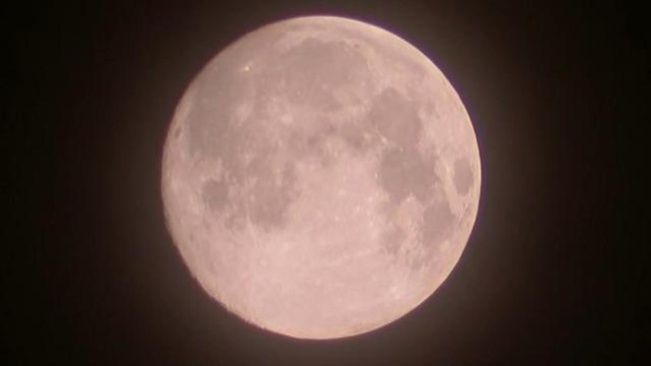 Tonight's 'Super Pink Moon' is Going to be The Year's Best, Chicago News
