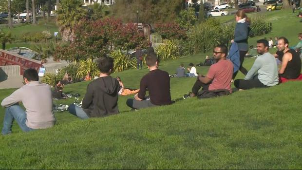Not-so-social distancing on easter dolores park (CBS) 