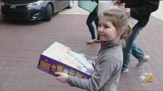 marcella-donating-snacks.png 
