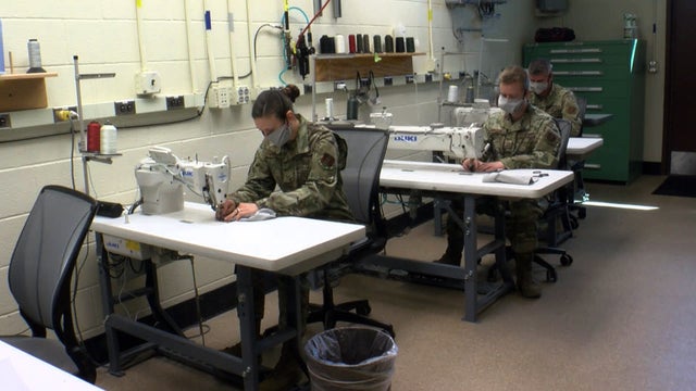 Minnesota-National-Guard-Red-Bull-133rd-Airlift-Wing-Making-Face-Masks.jpg 