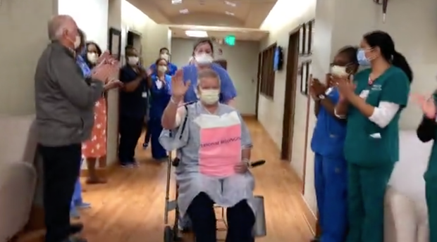 Charles Lowery leaves hospital after recovering from COVID-19 