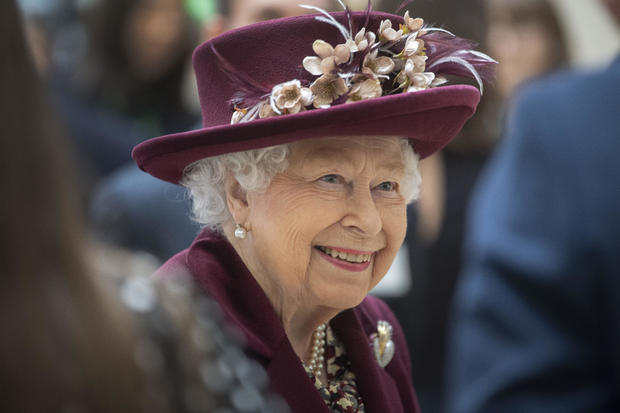 Queen Elizabeth Visits MI5 