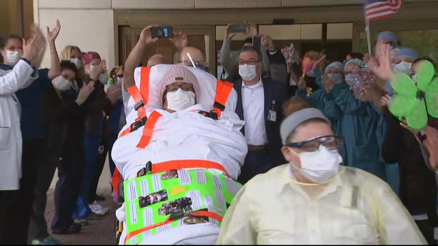 16NTVO_COVID-PATIENT-CELEBRATION.transfer_frame_217.png 