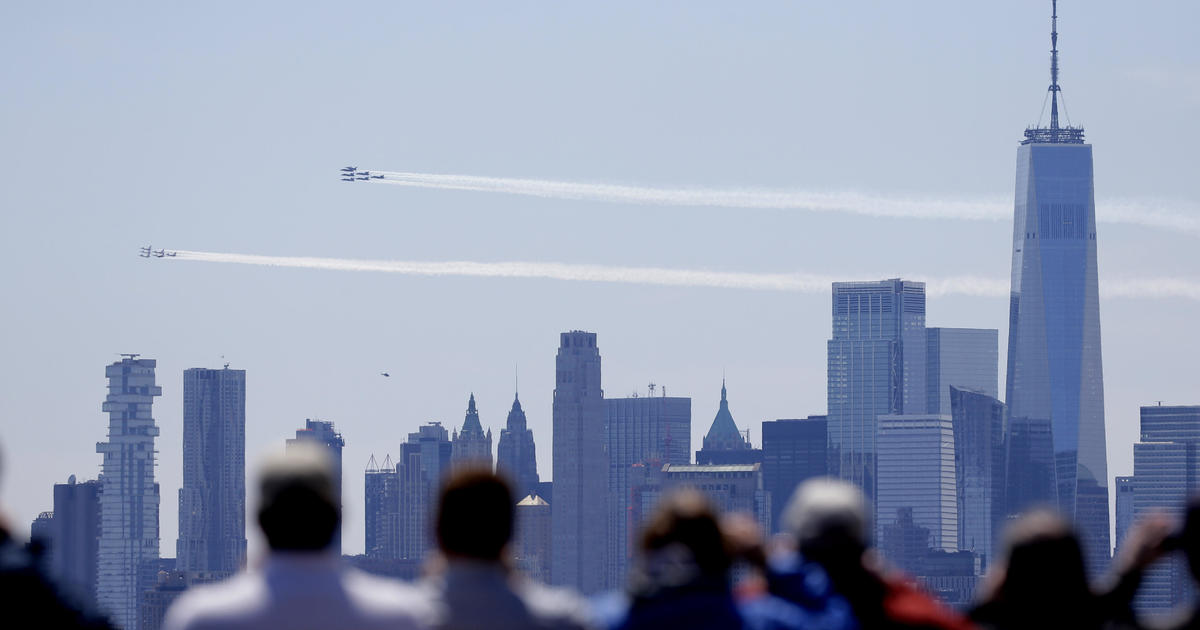 America Strong: Thunderbirds, Blue Angels Salute New Jersey, New York and  Pennsylvania COVID-19 Responders > Nellis Air Force Base > News