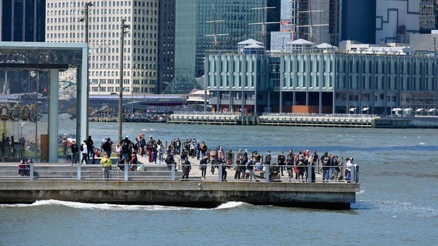 US-HEALTH-VIRUS-armament-politics 