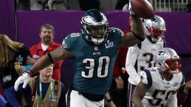Eagles re-sign Corey Clement and “also are considering signing a