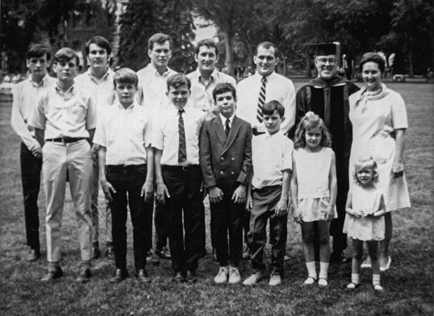 the-entire-galvin-family-in-1969-620.jpg 