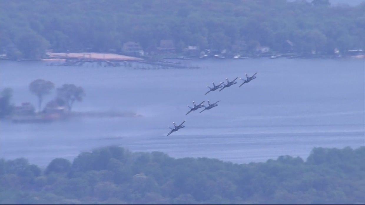 Blue Angels &amp; Thunderbirds 
