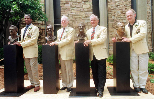 Don Shula The four-man class of 1997 Pro Football Hall of Fa 