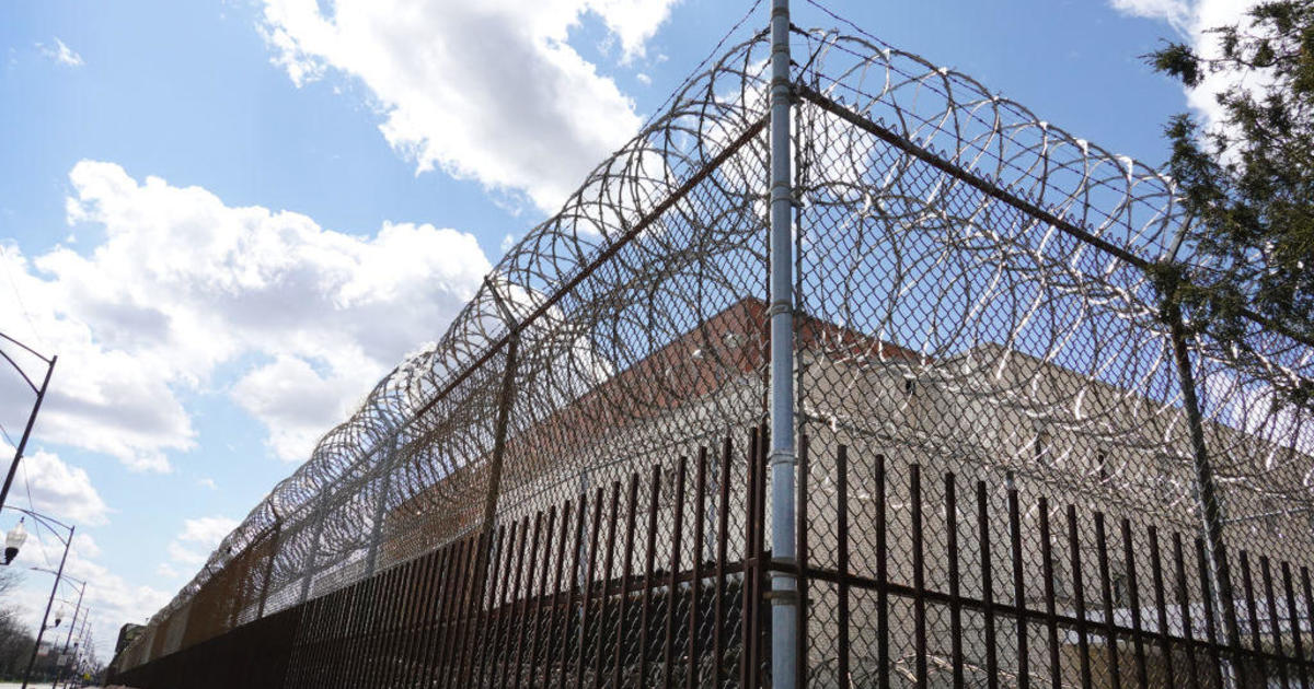 Chicago correctional officer brought drug-soaked paper into prison, police say