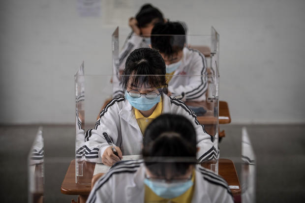 TOPSHOT-CHINA-HEALTH-VIRUS-EDUCATION 