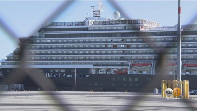 Holland-America-Cruise-Ship.jpg 