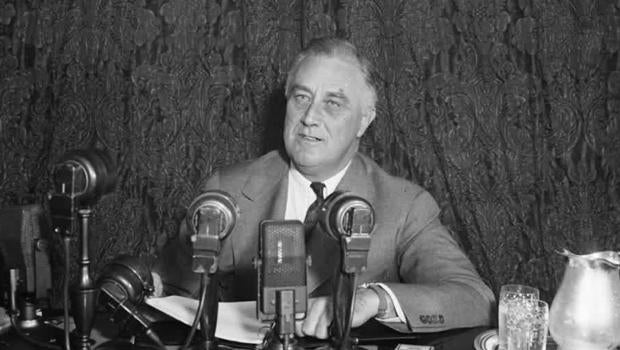 fdr-fireside-chat-radio-620.jpg 