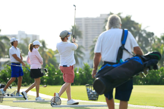 Florida opens golf courses 