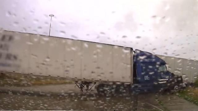 out-of-control-18-wheeler.jpg 