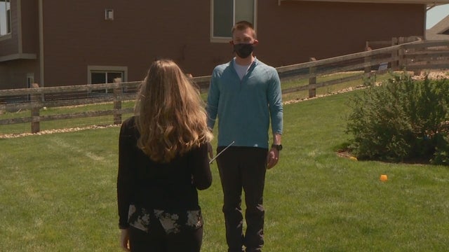 1) social distancing stick_frame_250 