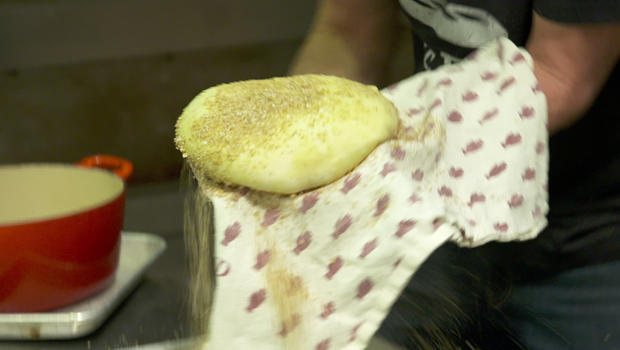 no-knead-bread-recipe-putting-dough-into-pot-620.jpg 