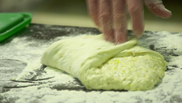 no-knead-bread-recipe-folding-dough-620.jpg 