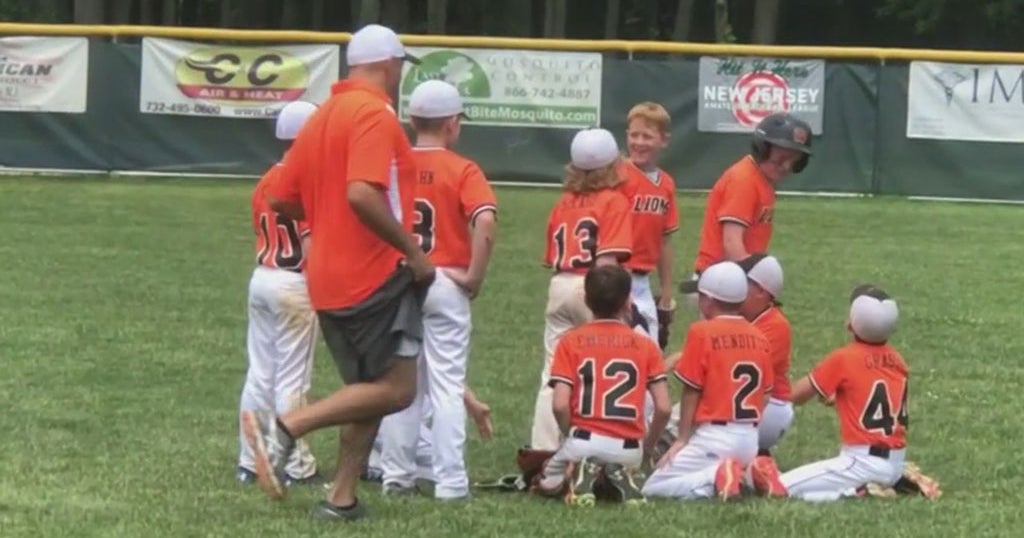 CoOwner Of NJ Baseball Academy Urges Governor To Allow Youth Sports To Resume CBS New York