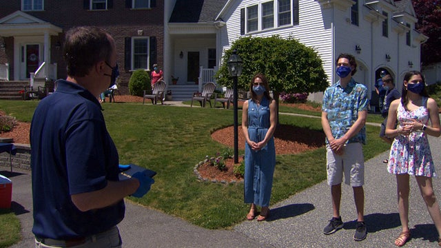 SHIELDS RAW ST JOHNS MOBILE GRADUATION_frame_3252 