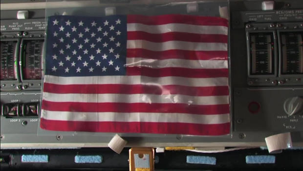 american-flag-brought-to-the-iss-620.jpg 