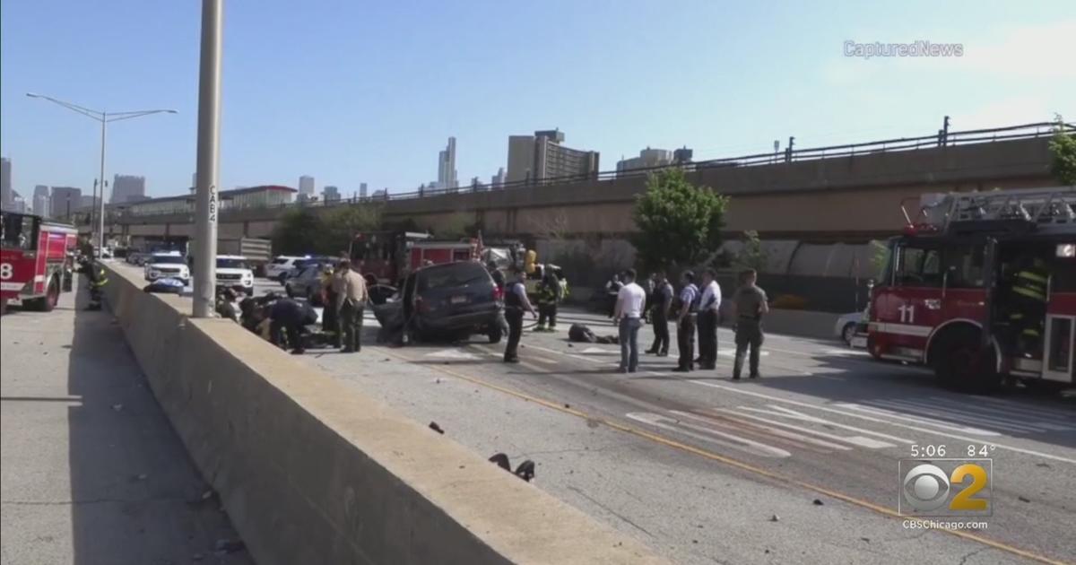 4 Seriously Injured In Fiery Crash On Dan Ryan Expressway - CBS Chicago