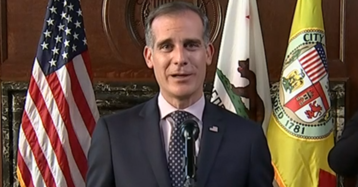 Los Angeles mayor orders residents to stay home as city nears