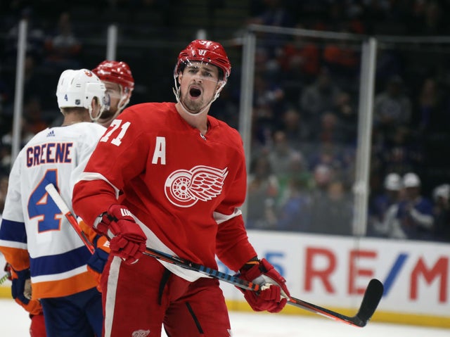 Detroit Red Wings v New York Islanders 